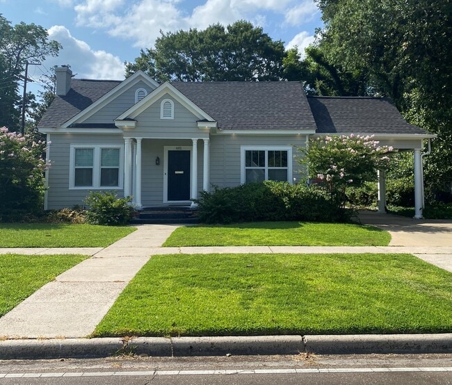 property at 601 Glenmar Ave