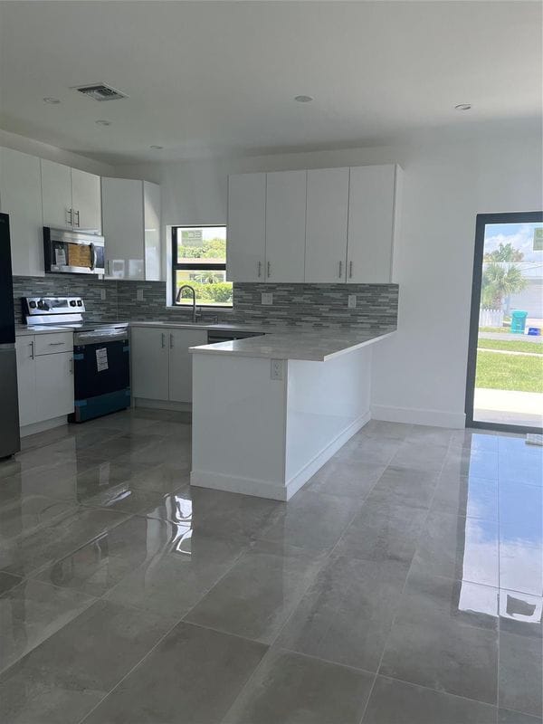 2877 SE 1st Ct in Boynton Beach, FL - Building Photo - Building Photo