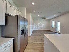 3305 Carthage Ave in Parrish, FL - Building Photo - Building Photo