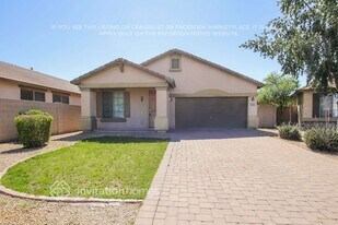 10241 W Cordes Rd in Tolleson, AZ - Building Photo