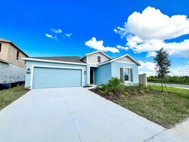 1529 Cumberland Ave in Davenport, FL - Building Photo
