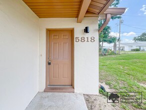 5818 Charlton Dr in Lakeland, FL - Building Photo - Building Photo