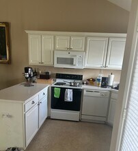 3721 Merestone Dr in Wilmington, NC - Foto de edificio - Building Photo