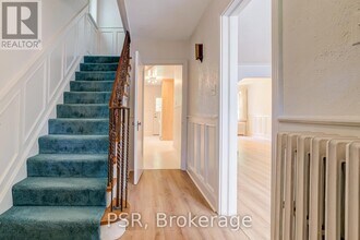 2 Aldbury Gardens in Toronto, ON - Building Photo - Building Photo