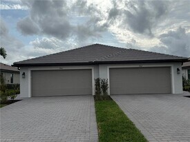 19617 Hinkley Dr in Estero, FL - Building Photo