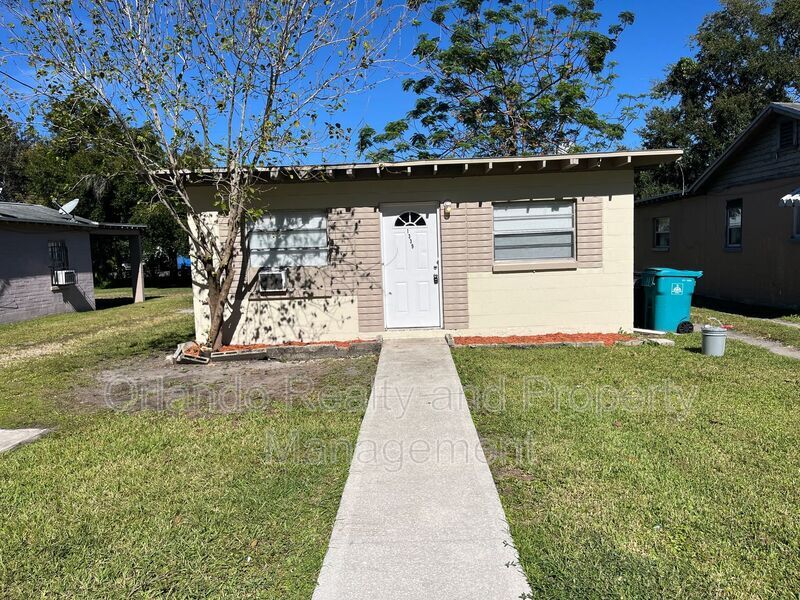 1339 Winnifred St in Orlando, FL - Building Photo