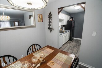 2050 Holiday Rd in Coralville, IA - Building Photo - Building Photo