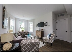 47 Clement Ave-Unit -3 in Boston, MA - Building Photo - Building Photo