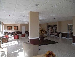 405 N Ocean Blvd-Unit -217 in Pompano Beach, FL - Building Photo - Building Photo