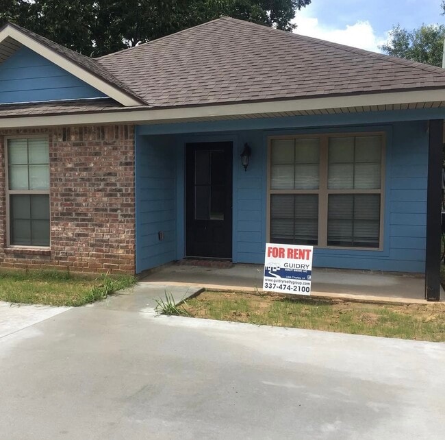 property at 1012 Live Oak St