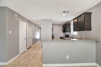 221 Tilden Dr in Pasadena, TX - Building Photo - Building Photo