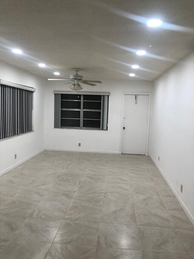 1380 NW 43rd Ter, Unit 101 photo'