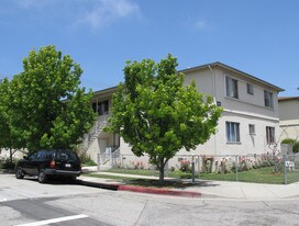 2338-2352 Penmar Ave in Venice, CA - Building Photo