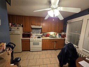 121 4th St in Hicksville, NY - Building Photo - Building Photo