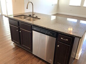 7914 Stumble Journey Ln in Tampa, FL - Building Photo - Building Photo