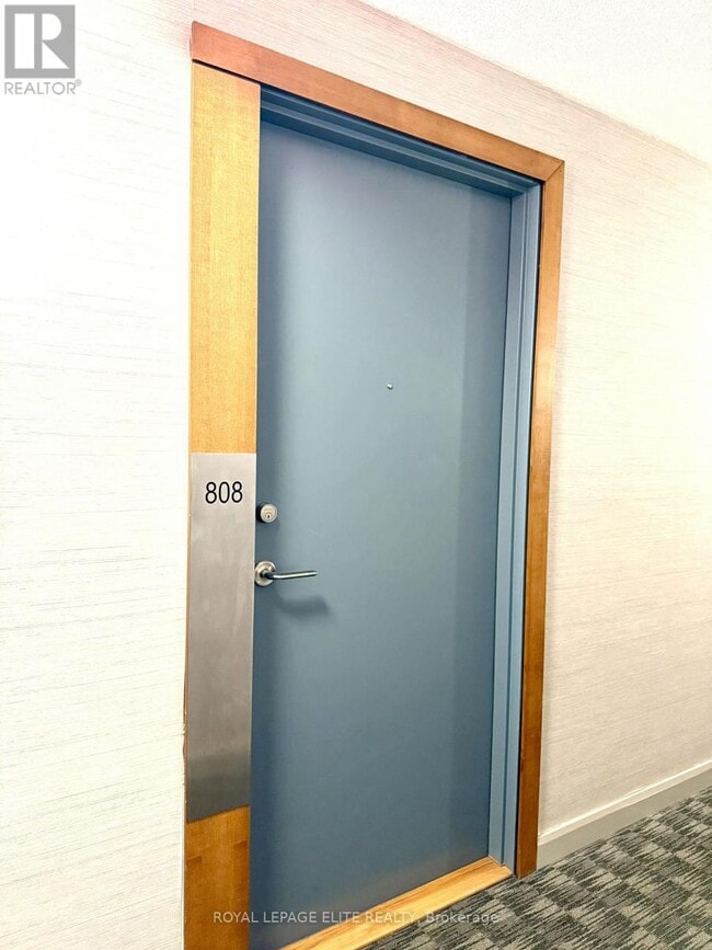 100 Western Battery Rd in Toronto, ON - Building Photo - Building Photo