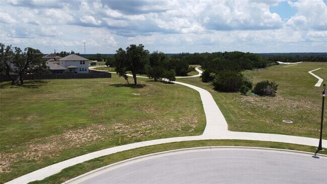 504 Longmount Cv in Liberty Hill, TX - Building Photo - Building Photo