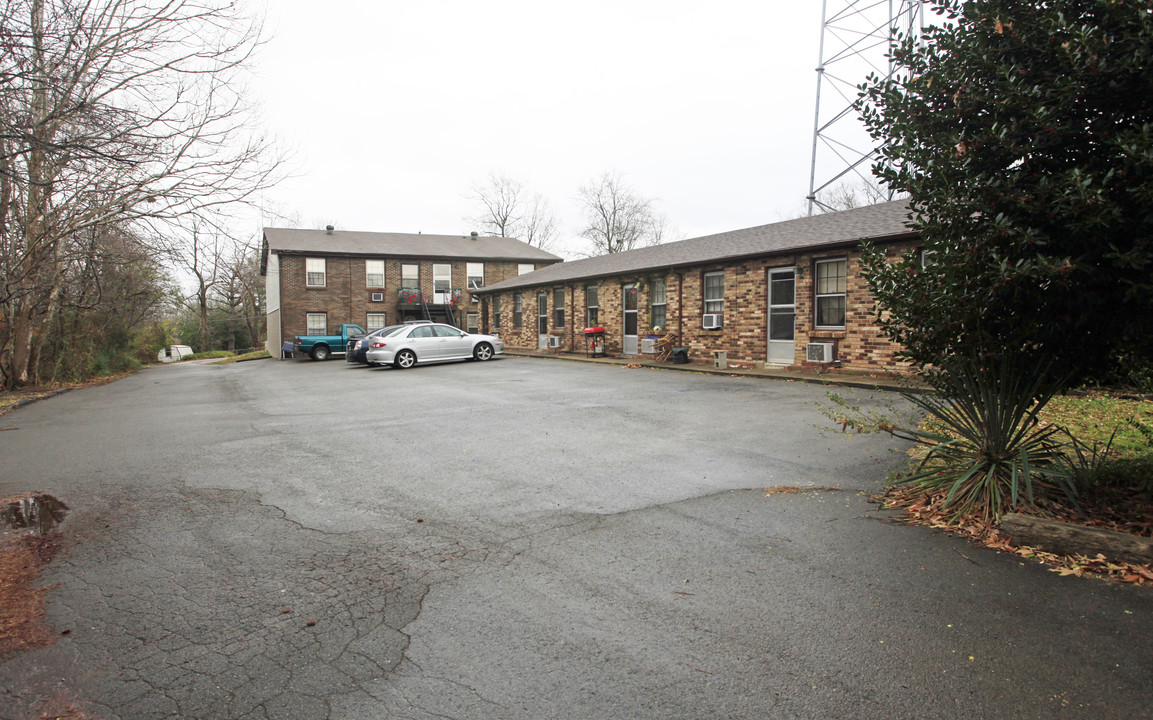 108-112 Medical Ct in Clarksville, TN - Building Photo