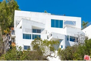 3624 Avenida Del Sol in Los Angeles, CA - Building Photo