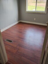 306 Abens Ave in Henry, IL - Building Photo - Building Photo