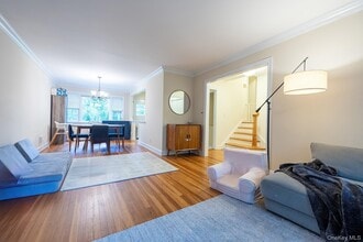 11 Latonia Rd in Rye Brook, NY - Building Photo - Building Photo