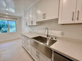 1020 6th St in Santa Monica, CA - Building Photo