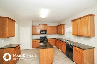 7388 Toccoa Cir in Union City, GA - Building Photo - Building Photo