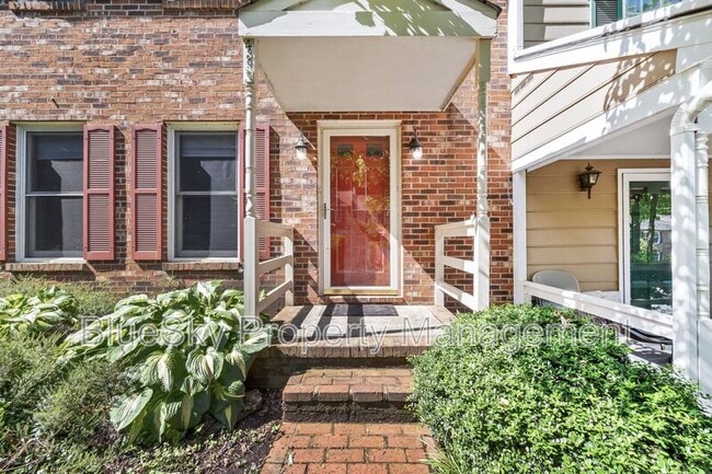 439 Wynridge Dr in Charlottesville, VA - Building Photo - Building Photo