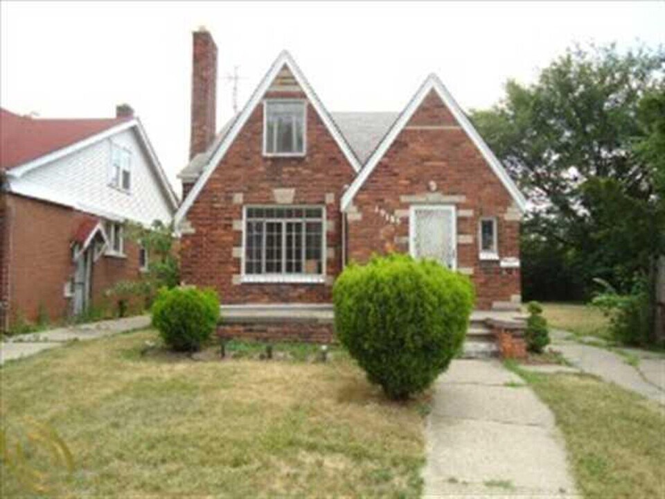 19186 Westphalia St in Detroit, MI - Building Photo