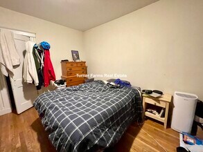 70 Queensberry St, Unit 12A in Boston, MA - Building Photo - Building Photo