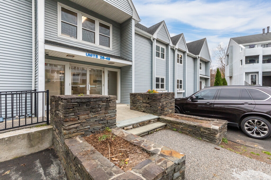 Danbury Ct Apartment Complexes at Gary Dean blog