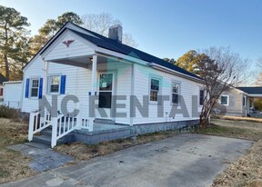 712 Edgecombe Ave in Tarboro, NC - Building Photo