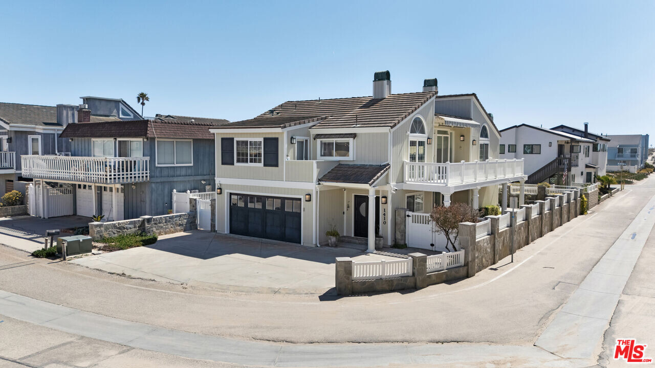 1410 Marine Way in Oxnard, CA - Building Photo