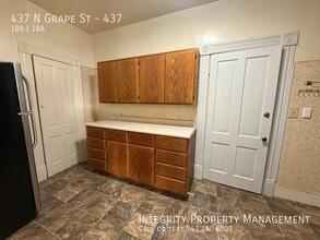 437 N Grape St in Medford, OR - Building Photo - Building Photo