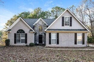 201 Retour Cir in Locust Grove, GA - Building Photo