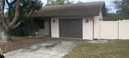6001 Waycross Dr in Spring Hill, FL - Building Photo - Building Photo