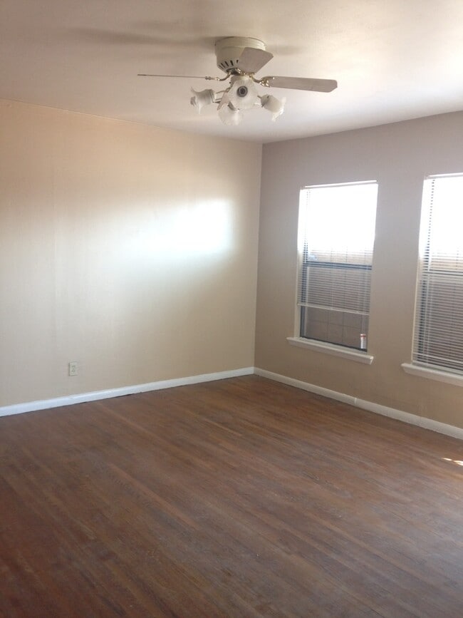 property at 4430 N Main St
