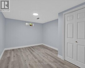 9 Gafney Ct in Hamilton, ON - Building Photo - Building Photo
