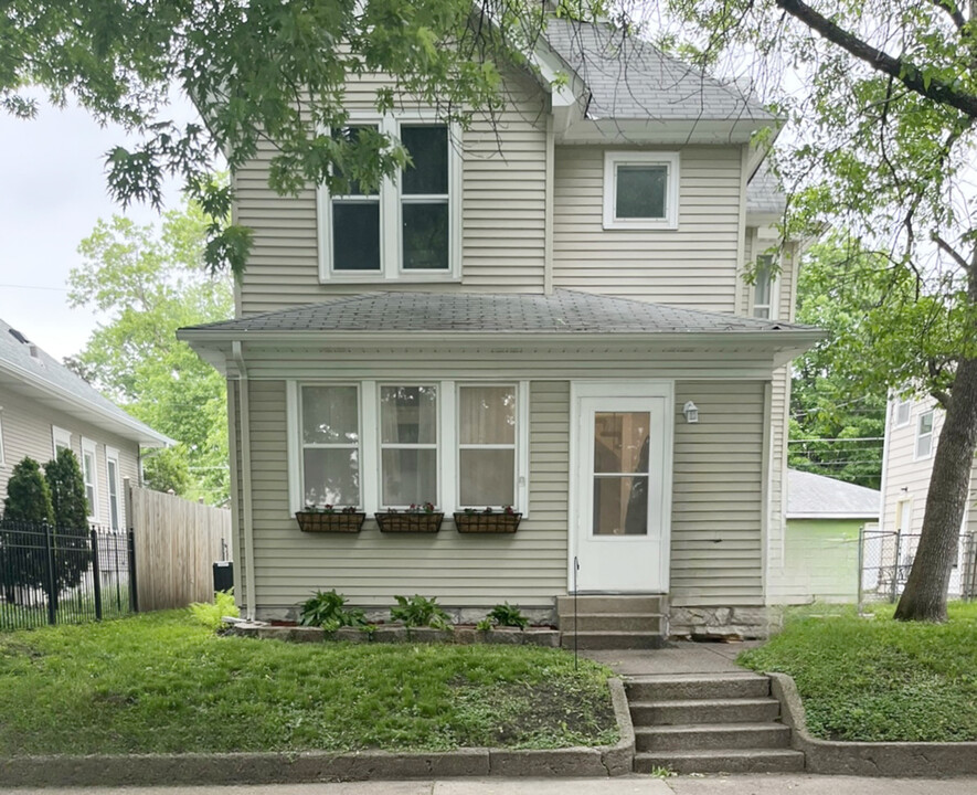 874 Howell St N in St. Paul, MN - Building Photo