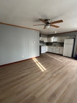 421 S Grant St, Unit 3 1/2 in Sullivan, IL - Building Photo