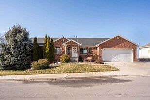 1912 Oregon Ave in Provo, UT - Building Photo