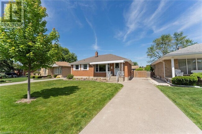 420 Watson Ave in Windsor, ON - Building Photo - Building Photo