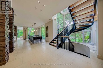 9 Beaumont Rd in Toronto, ON - Building Photo - Building Photo