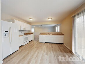 11314 Cuyahoga Dr in Indianapolis, IN - Building Photo - Building Photo