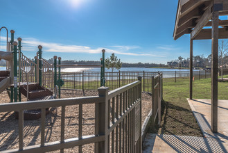 Harbor Shores in Montgomery, TX - Foto de edificio - Building Photo