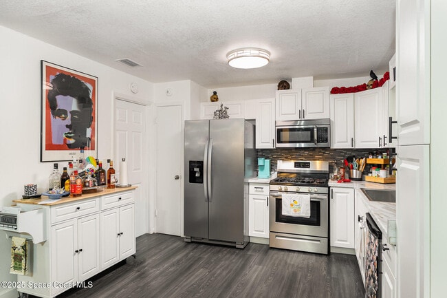 1707 N Eden Cir in Titusville, FL - Building Photo - Building Photo