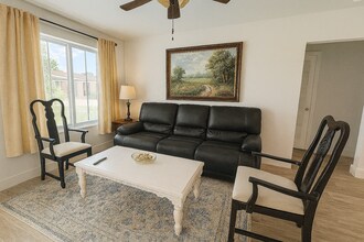 4814 NW 48th Ave, Unit A in Tamarac, FL - Foto de edificio - Building Photo