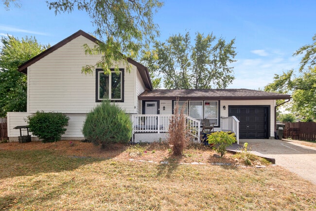 225 Kedvale Ct in Bolingbrook, IL - Building Photo - Building Photo