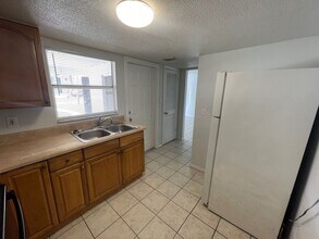 2216 Flamingo Blvd in Bradenton, FL - Building Photo - Building Photo