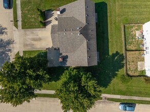 4303-4305-4305 Cheryl Ct in Columbia, MO - Building Photo - Building Photo